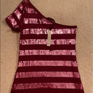 Fuschia XS and Cream Small Sweeties tops.